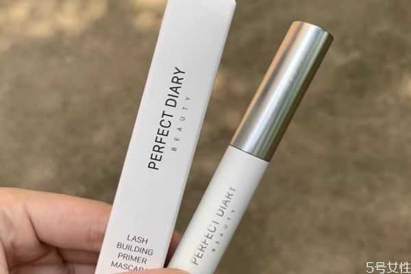 睫毛打底膏有必要吗?睫毛打底和睫毛膏的区别 睫毛打底膏有必要吗?睫毛打底和睫毛膏的区别