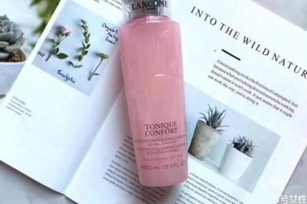 兰蔻的大粉水用了要卸妆吗?兰蔻粉水和普通水有什么区别 兰蔻的大粉水用了要卸妆吗?兰蔻粉水和普通水有什么区别