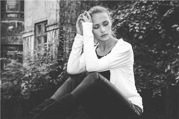 皮肤初老症状有哪些 皮肤初老症状有哪些