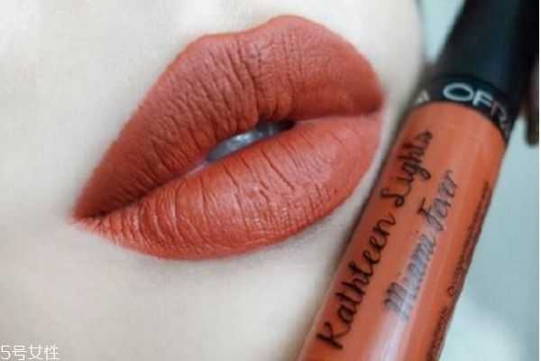 南瓜色口红适合黄皮吗?南瓜色口红显白吗 南瓜色口红适合黄皮吗?南瓜色口红显白吗