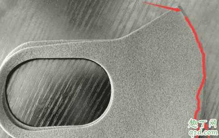 黑色口罩和蓝色口罩哪个好?黑色一次性口罩绳子在里面还是在外面