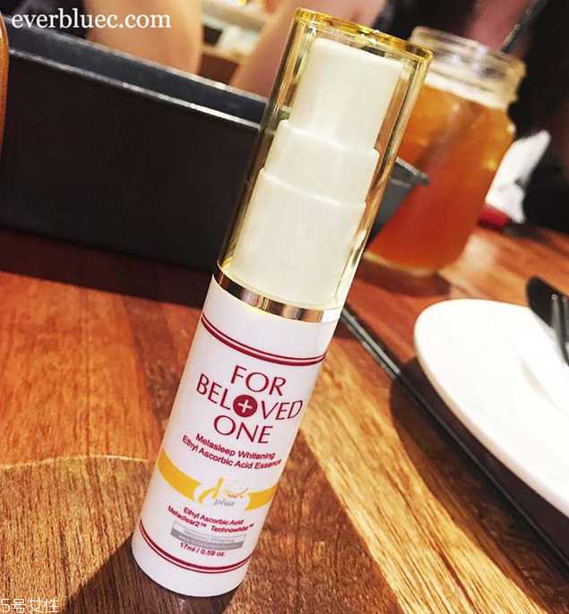 晒黑用什么美白精华好