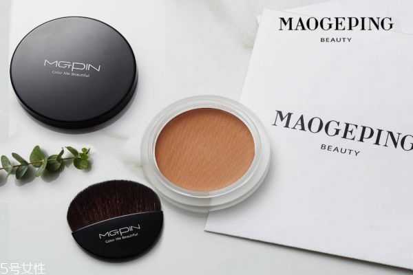 毛戈平适合什么年龄 毛戈平适合什么年龄