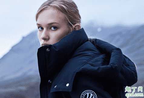 羽绒服很轻是不是会不暖和 羽绒服是不是越重越保暖1