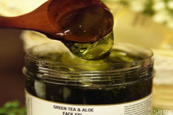 凝胶面膜可以敷一晚上吗？过期面膜的使用方法