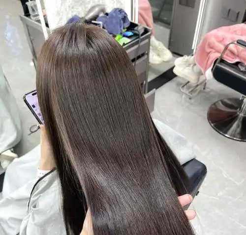 发胶碰到头皮会怎么样