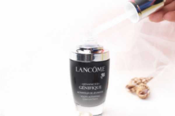 兰蔻小黑瓶是什么功效