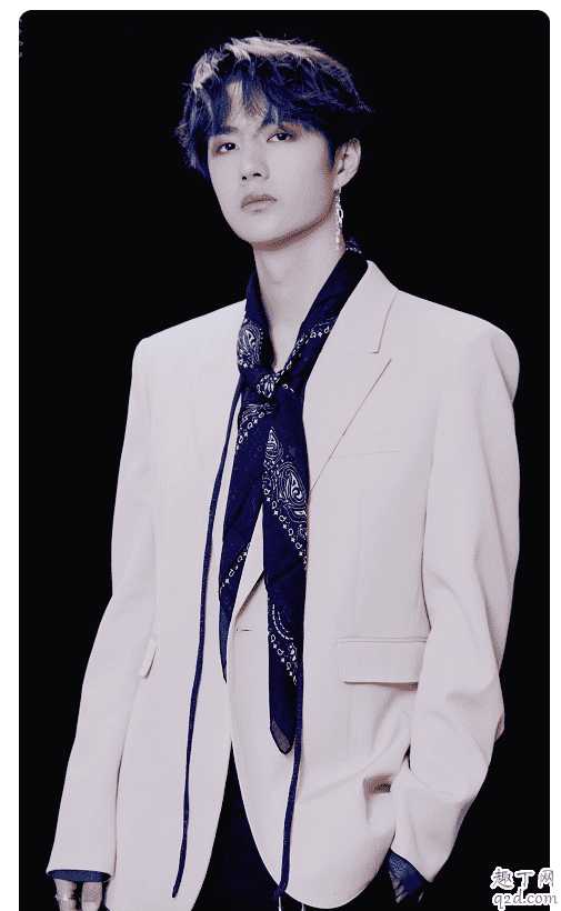 初秋糖果色西装怎么搭?初秋糖果色西装明星同款搭配推荐 初秋糖果色西装怎么搭?初秋糖果色西装明星同款搭配推荐