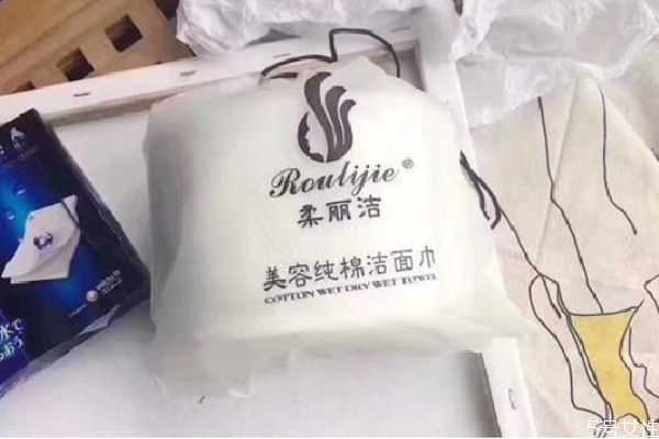 洗脸巾干用还是湿用？洗脸巾要不要一天一换