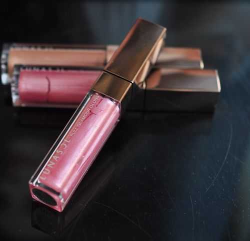 唇彩含有什么成分不能用 唇彩含有什么成分不能用