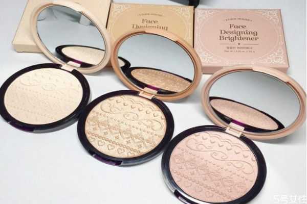 修容高光在化妆哪一步?高光棒使用注意事项 修容高光在化妆哪一步?高光棒使用注意事项