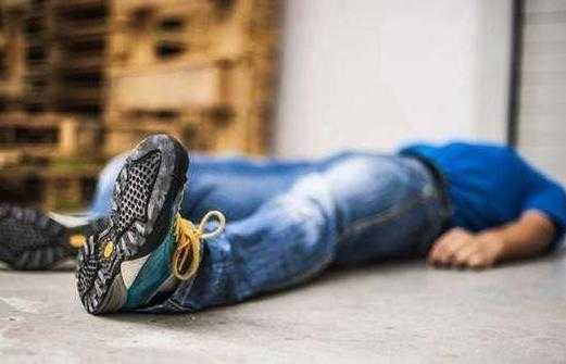 猝死前10秒要如何自救?三天三夜睡不着会死吗? 猝死前10秒要如何自救?三天三夜睡不着会死吗?