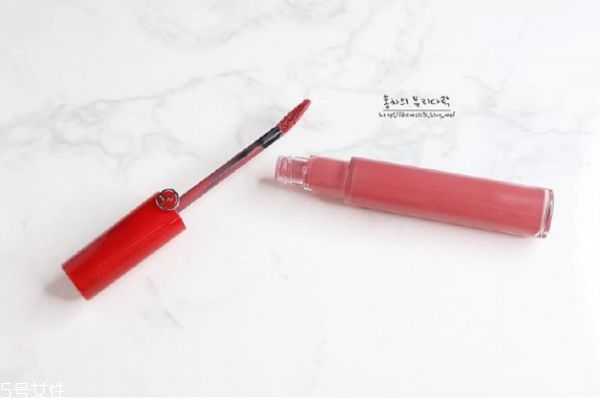 阿玛尼红管新色524什么颜色?阿玛尼红管新色524试色 阿玛尼红管新色524什么颜色?阿玛尼红管新色524试色