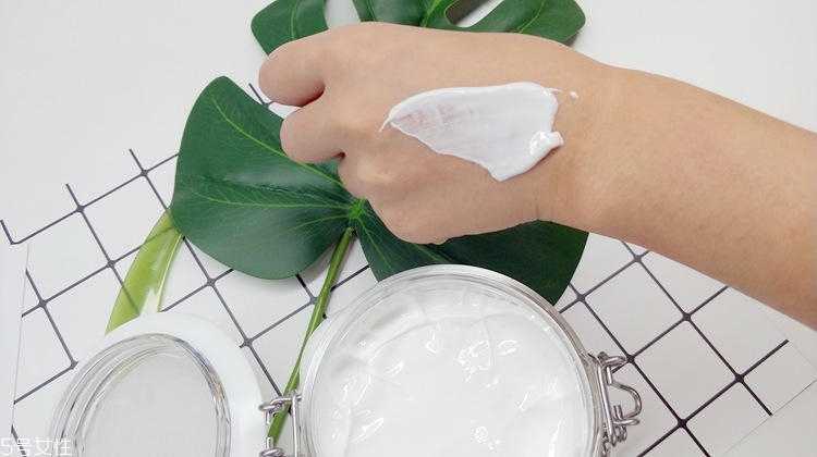 佰草集大白泥好用吗 海蓝之谜美白面膜的平价替代