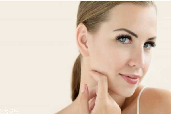 睫毛增长液什么时候使用效果最好 睫毛增长液什么时候使用效果最好