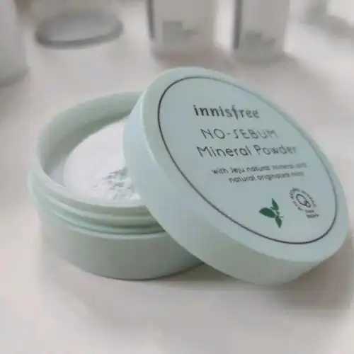 蜜粉小样和正装一样吗 蜜粉小样和正装一样吗