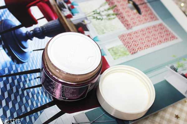 希思黎黑玫瑰面霜功效