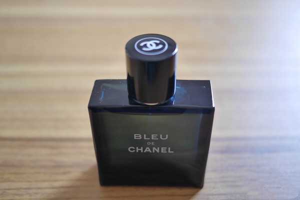 香奈儿蔚蓝男士淡香水好闻吗?香奈儿蔚蓝男士淡香水产品成分 香奈儿蔚蓝男士淡香水好闻吗?香奈儿蔚蓝男士淡香水产品成分