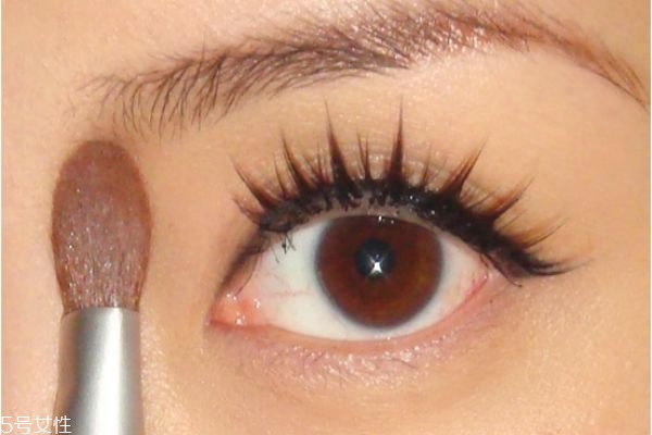 挺拔鼻子怎么画？怎么画鼻影显立体