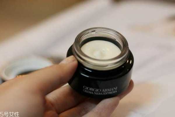 阿玛尼黑钥匙面霜适合肤质 阿玛尼黑钥匙面霜适合肤质