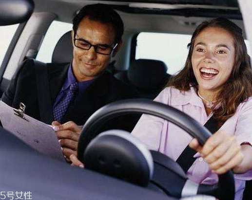 夏天学车如何防晒 这5招让你不惧烈日