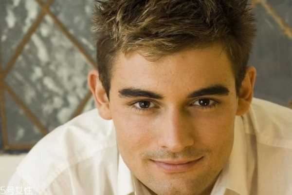 男士去黑头收缩毛孔最好的产品