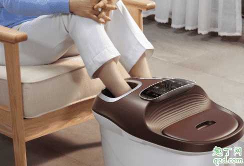 睡前泡脚出汗擦干不洗可以吗 ?泡脚洗澡前还是洗澡后泡 睡前泡脚出汗擦干不洗可以吗 ?泡脚洗澡前还是洗澡后泡