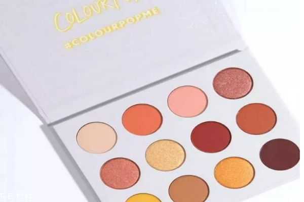 夏天涂什么颜色的眼影好看？适合夏天的眼影色