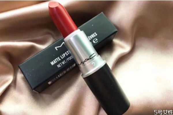 口红选什么牌子比较好？哪个牌子口红最滋润