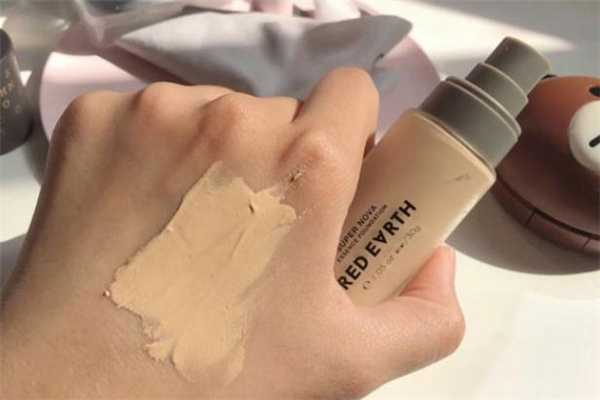 红地球粉底液适合油皮吗?红地球粉底液适合干皮吗 红地球粉底液适合油皮吗?红地球粉底液适合干皮吗