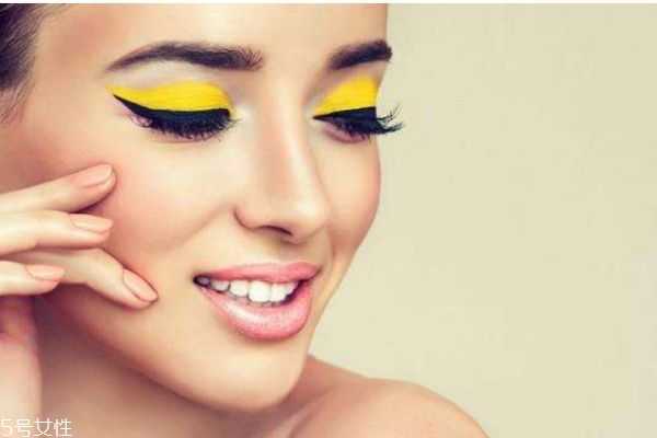 应该怎么挑选眼影呢？比较好的平价眼影有什么呢