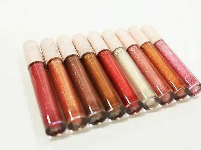 染唇液会黏嘴吗 染唇液会黏嘴吗