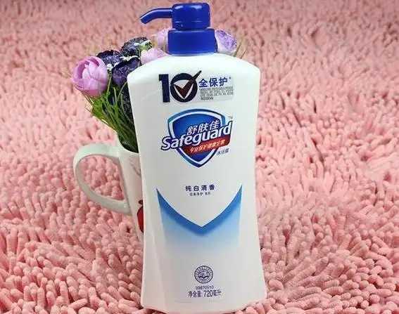 沐浴露为什么洗完滑滑的 沐浴露为什么洗完滑滑的