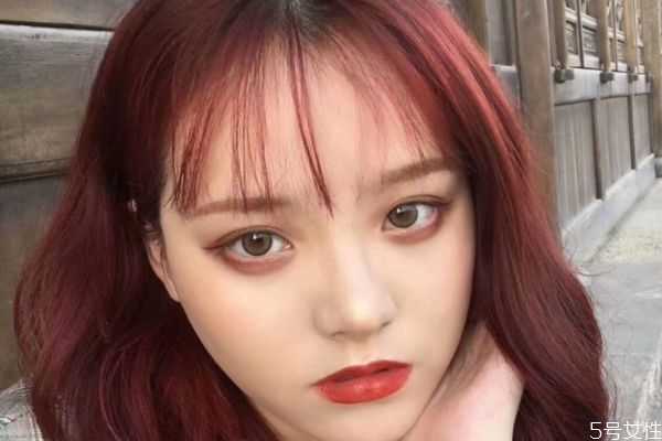 美瞳是买有度数的还是没有度数的好？美瞳怎么买度数