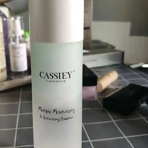 敏感肌肤可以使用卸妆乳吗 敏感肌肤可以使用卸妆乳吗