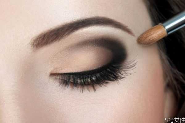 深眼窝怎么画眼影？不同眼型怎么画眼影