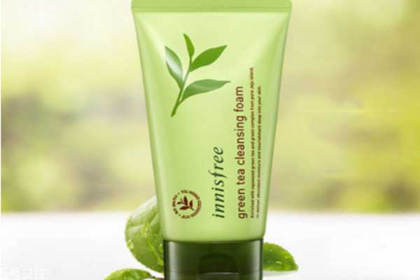 控油洗面奶什么意思 控油洗面奶学生党推荐