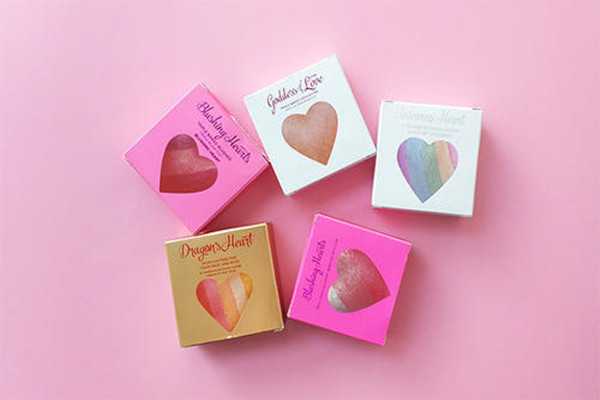 makeup revolution独角兽高光好看吗?有几种颜色 makeup revolution独角兽高光好看吗?有几种颜色