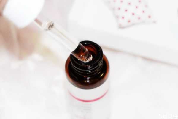 刷酸为什么爆痘?刷酸为什么要防晒 刷酸为什么爆痘?刷酸为什么要防晒