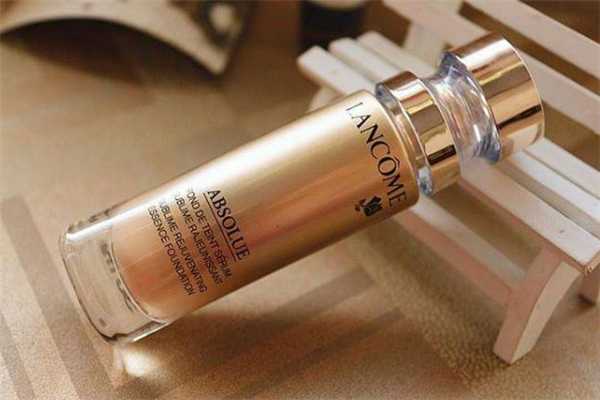 兰蔻菁纯粉底液适合什么肤质?菁纯粉底液和气垫哪个好用