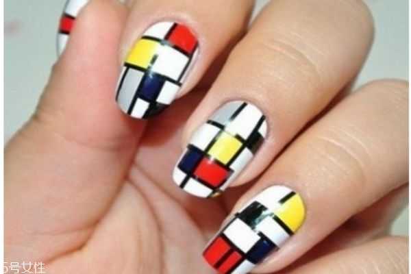 日系田园风美甲怎么做 简单美甲教程