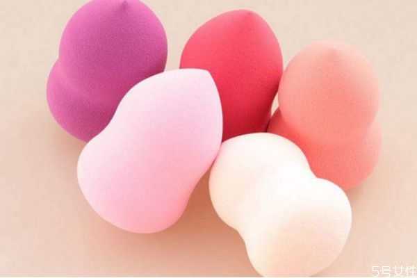 美妆蛋斜切好用还是水滴好用？哪种美妆蛋形状最实用