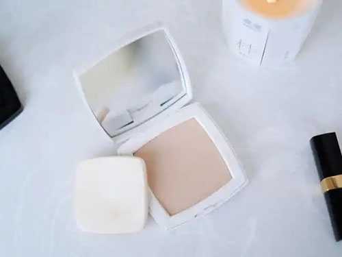 粉饼开裂的原因