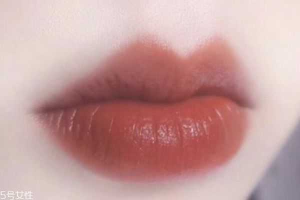 阿玛尼405和402选哪个