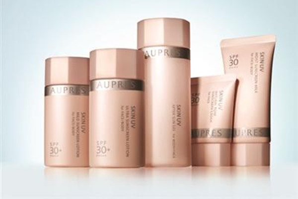 油性皮肤适合什么防晒霜?三款适合油皮的防晒霜 油性皮肤适合什么防晒霜?三款适合油皮的防晒霜