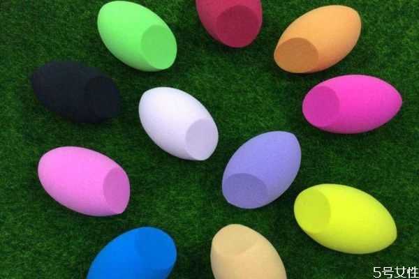 美妆蛋除了涂粉底液还可以干什么？美妆蛋的具体使用方法