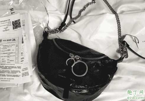 小ck腰包哪个颜色好看 小CK腰包多少钱3