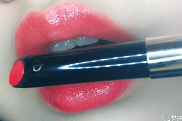 cpb细管口红229怎么样？cpb细管口红229适合黄皮吗