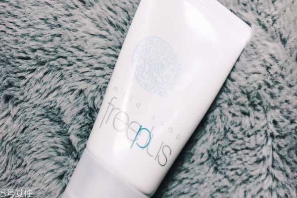 芙丽芳丝洗面奶温和吗 芙丽芳丝洗面奶温和吗