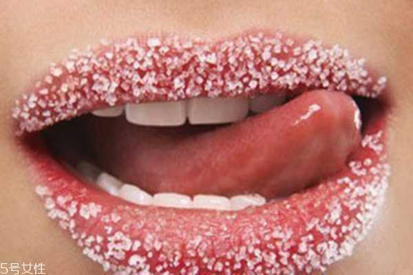 嘴唇怎么保养